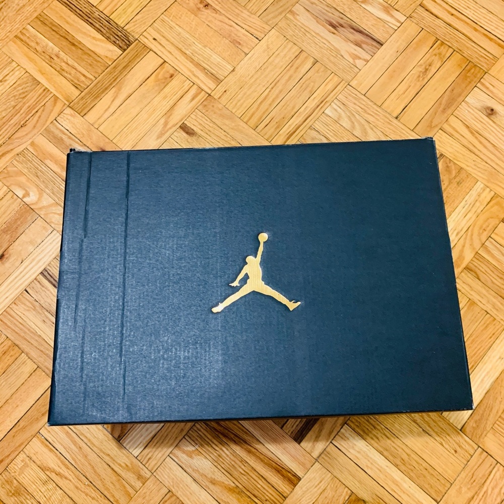 Jordan 1 low black toe 💯 authentic
